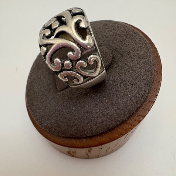 VTG Solid Sterling Silver 925 Scroll Design Tapered Band Ring Size 5.75 - Picture 2 of 15